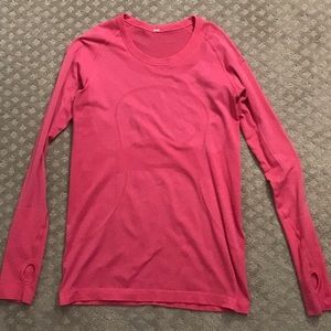 Lululemon, swiftly tech long sleeve, mint condition